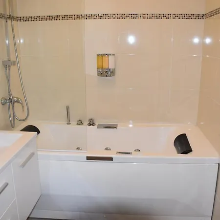 Centre- Superbe 100m2 - 10 Mn A Pied De La !