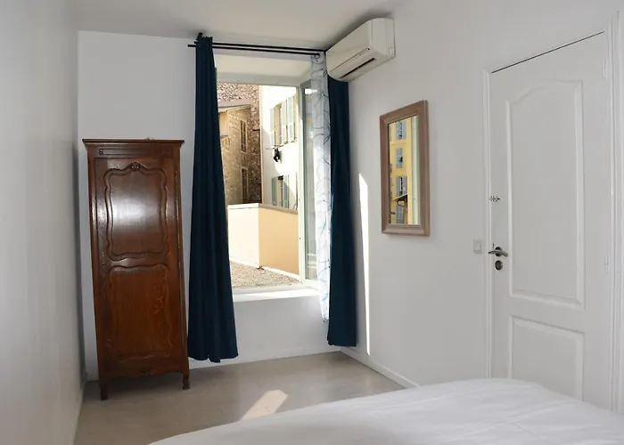 Centre- Superbe 100m2 - 10 Mn A Pied De La ! * نيس